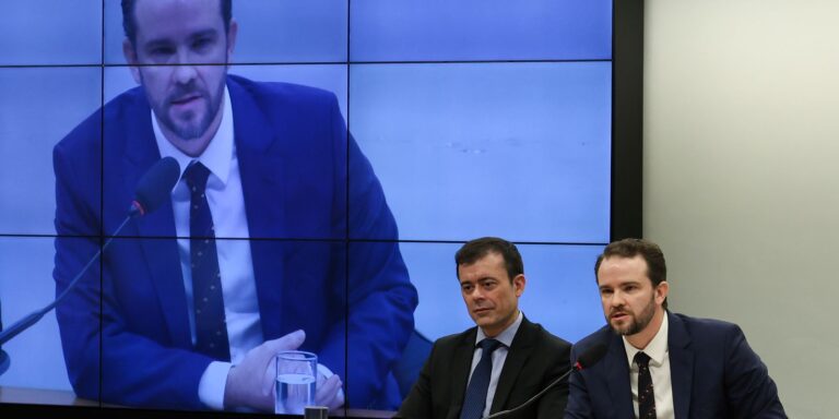 Ministro rebate oposição: trabalhador paga hoje menos impostos no país ministro-rebate-oposicao:-trabalhador-paga-hoje-menos-impostos-no-pais